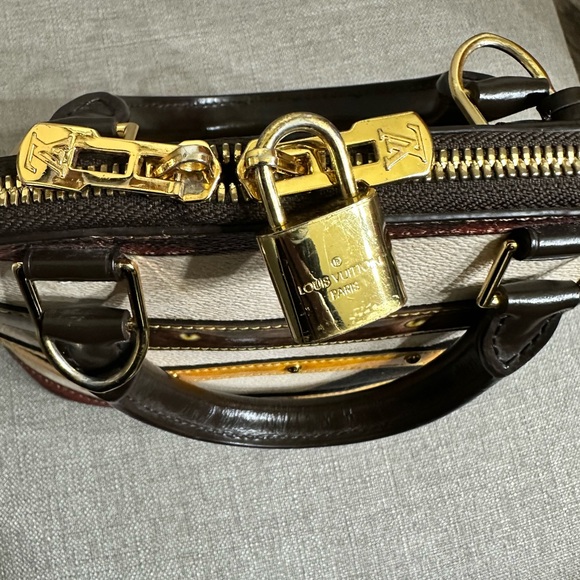 Louis Vuitton Transformed Canvas Time Trunk Alma - Picture 6 of 15